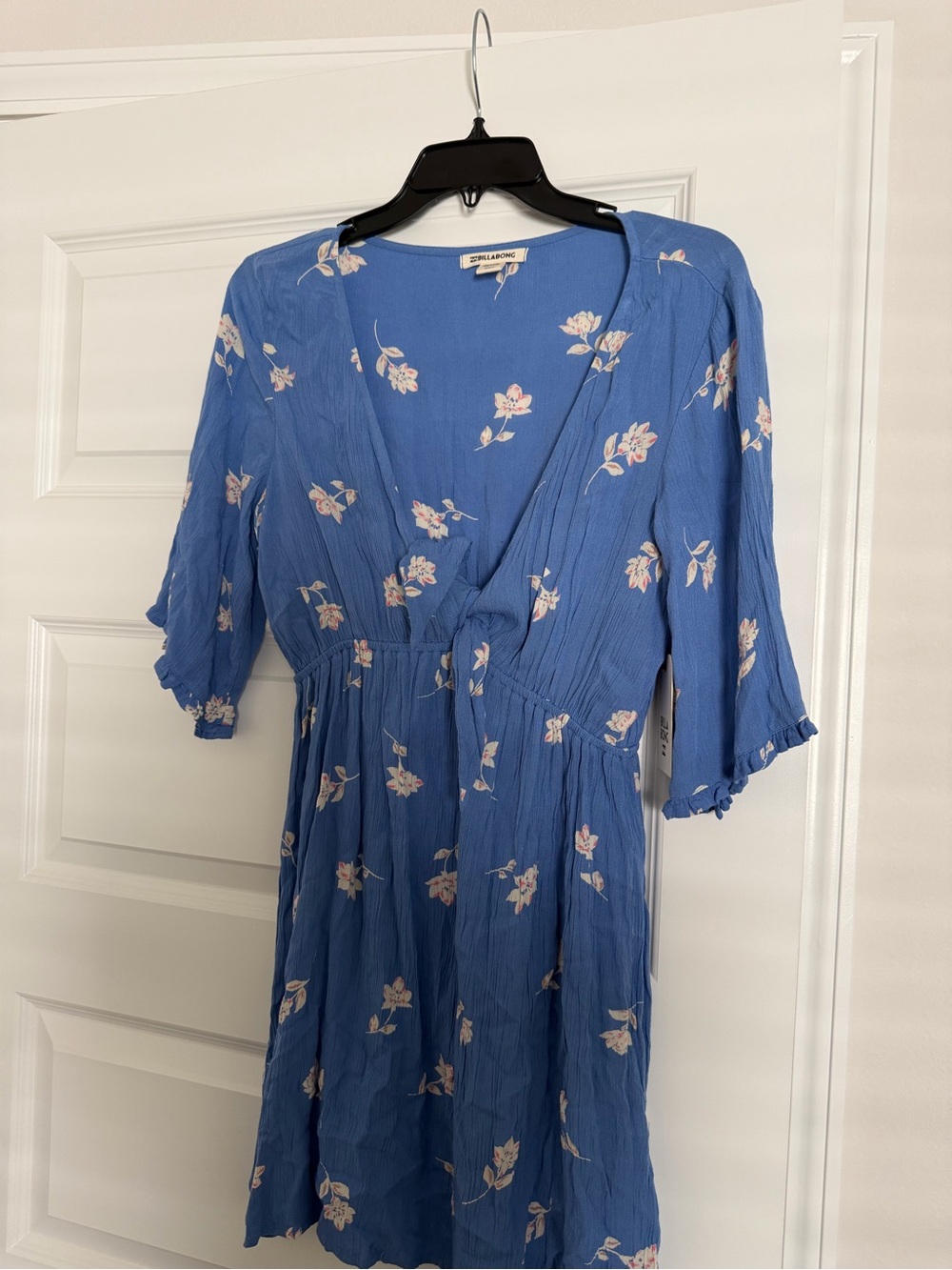 Billabong Blue Floral V-Neck Tie-Waist Dress